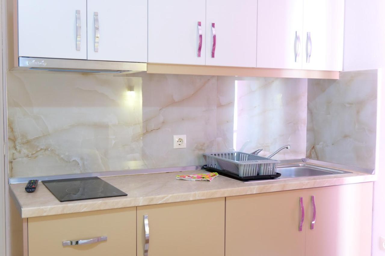 Vila Unique Aparthotel Ksamil Bagian luar foto