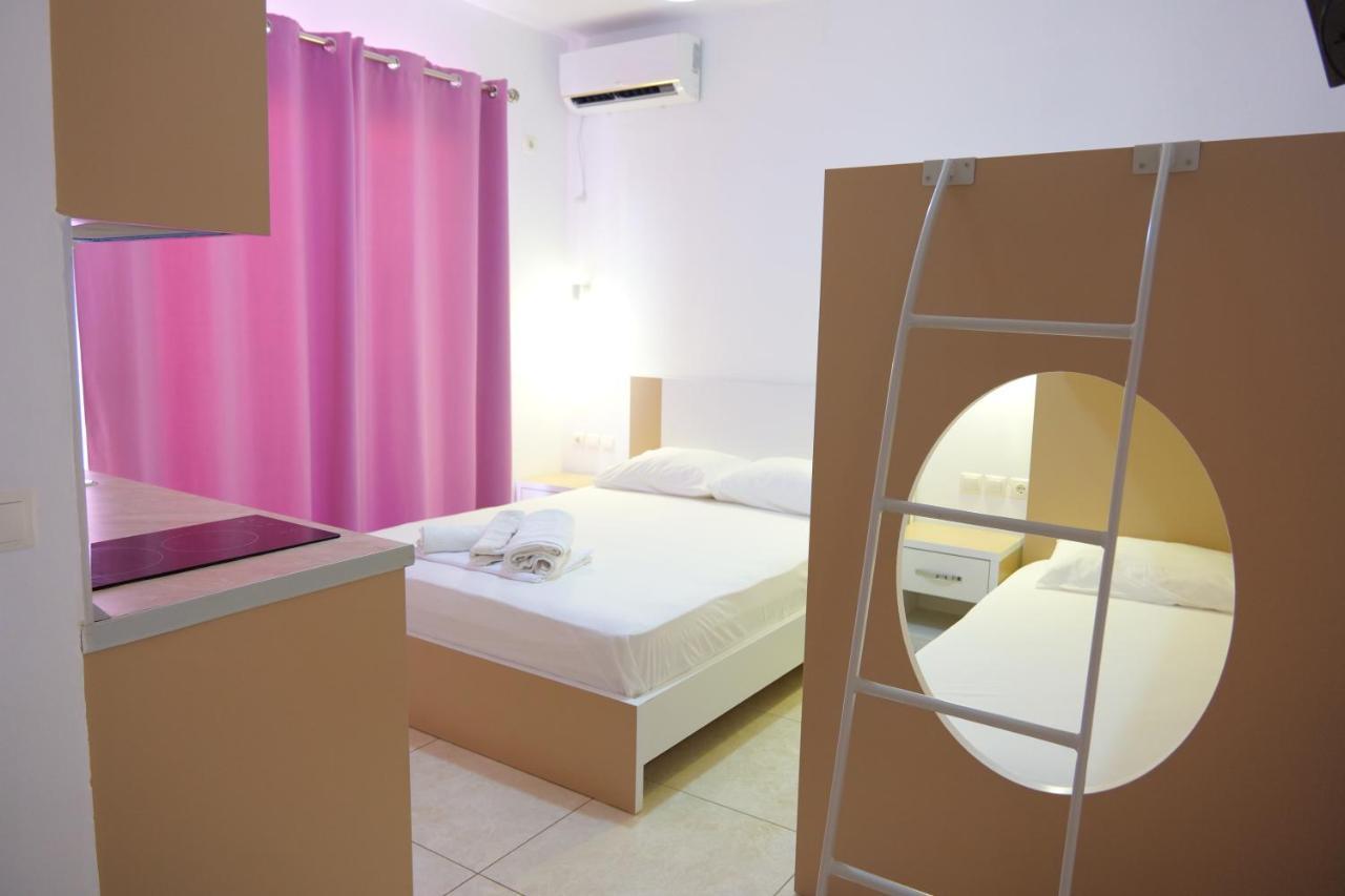 Vila Unique Aparthotel Ksamil Bagian luar foto