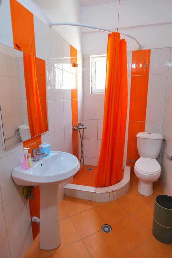 Vila Unique Aparthotel Ksamil Bagian luar foto