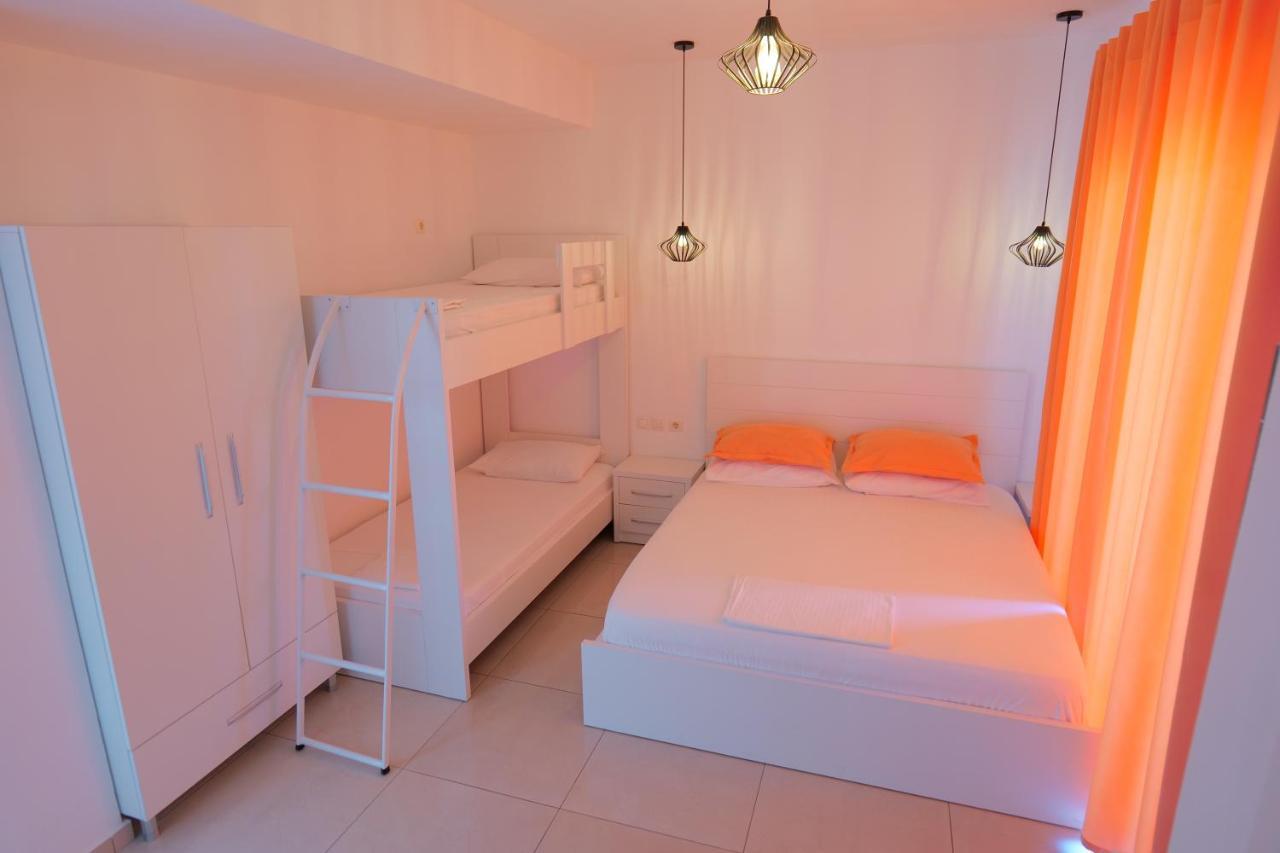 Vila Unique Aparthotel Ksamil Bagian luar foto